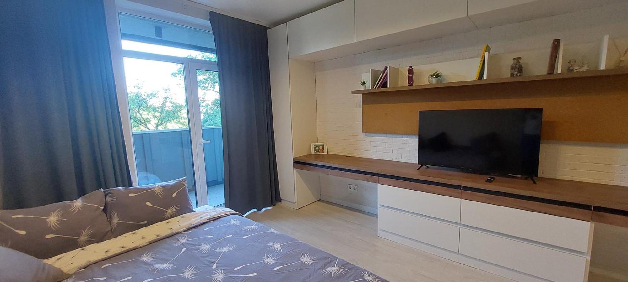 Apartment чудова, стильна студія біля вднг *